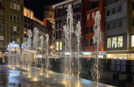 stuttgart-marktplatz_wasserfontaenen-beleuchtung-275x180